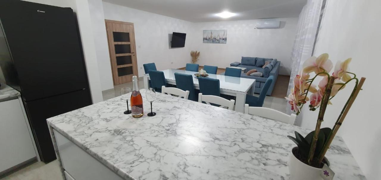 Apartman Hope Zmijavci Exterior foto